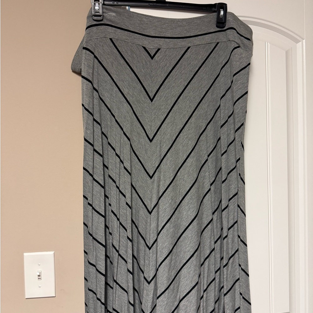 Ava & Viv Gray Chevron Women's Skirt